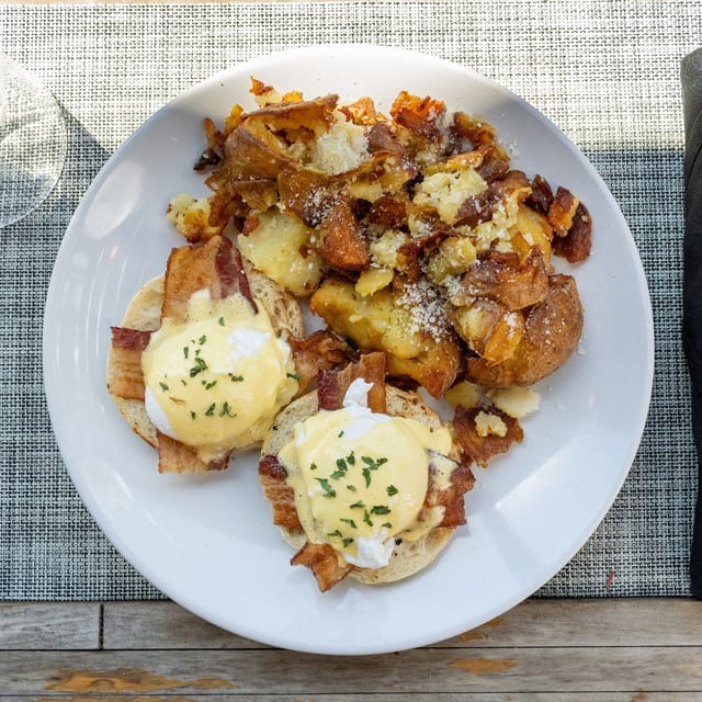 Bacon Benedict.