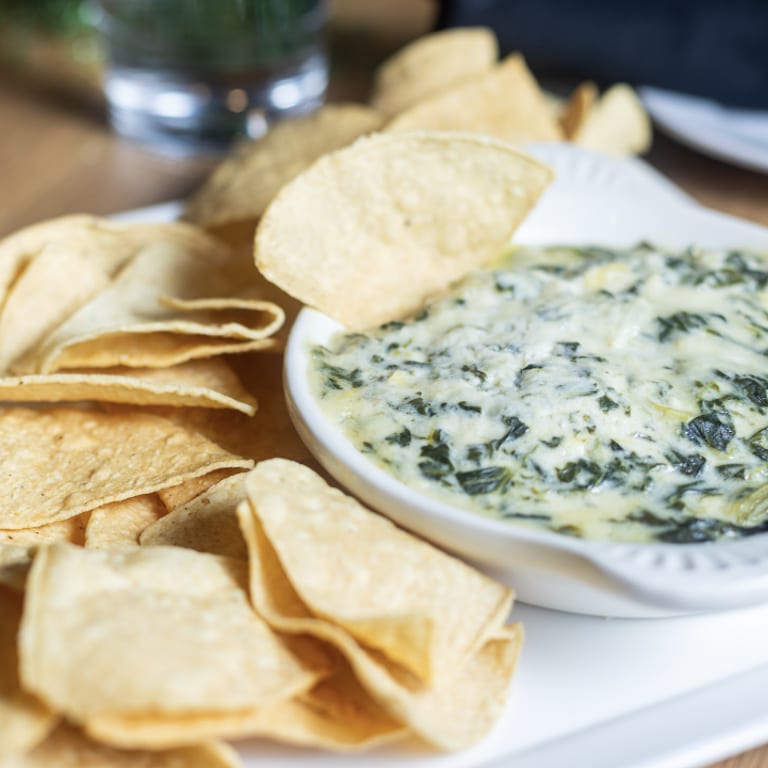 Delicious Artichoke Dip: A Crowd Favorite