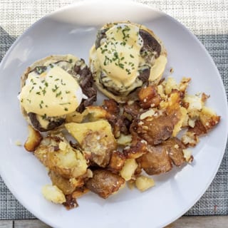Filet Benedict